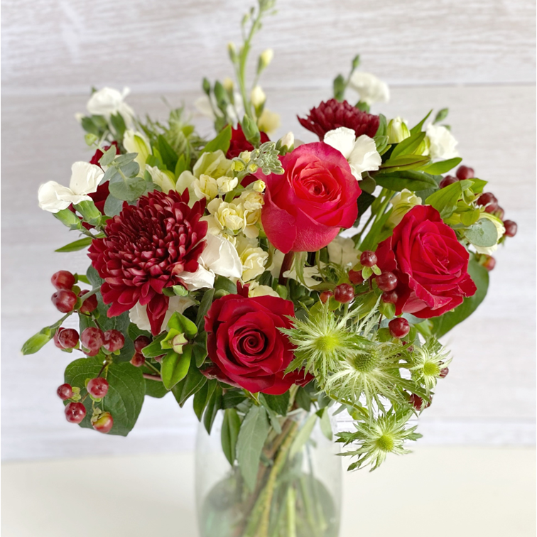 Explorer Rose and Red Velvet Bouquet